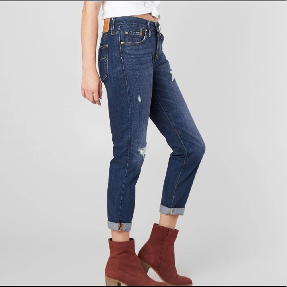 Levi’s 501 tapered jeans